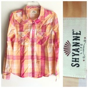 SHYANNE NWOT Western Plaid Pearl Snap Shirt Women’s Medium